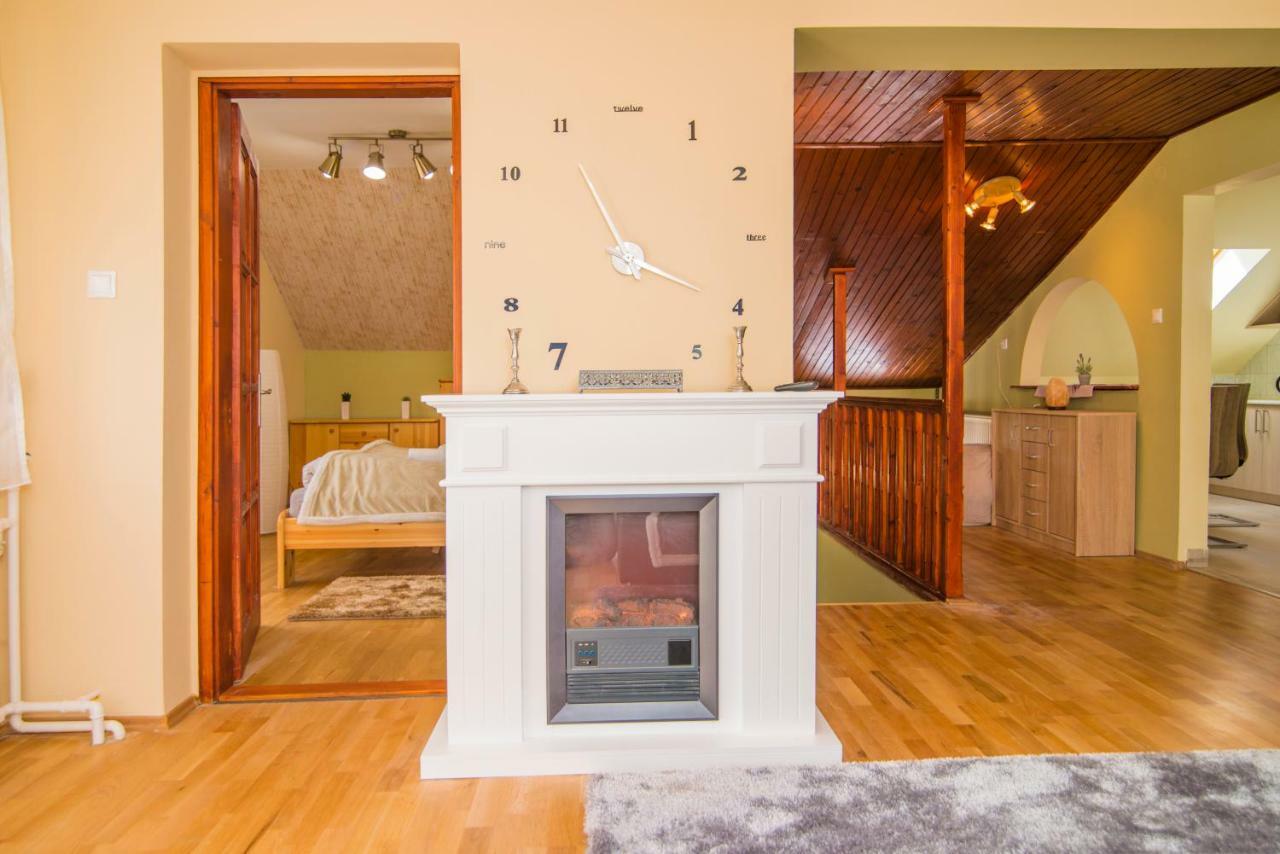 Oeskarszt Apartman Urkut Exterior photo