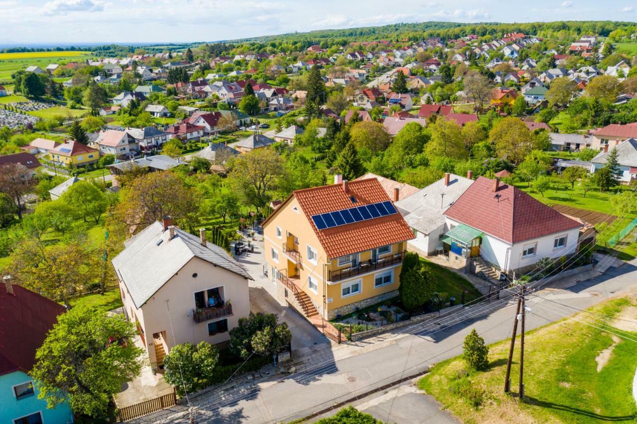 Oeskarszt Apartman Urkut Exterior photo